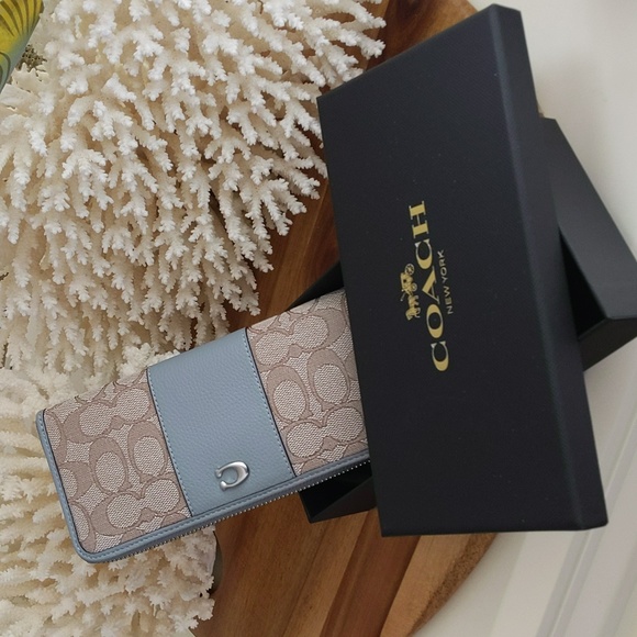 Coach Handbags - Coach wallet new with tags in box